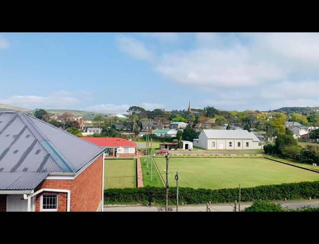 2 BEDROOM PROPERTY TO RENT IN KINGSWOOD